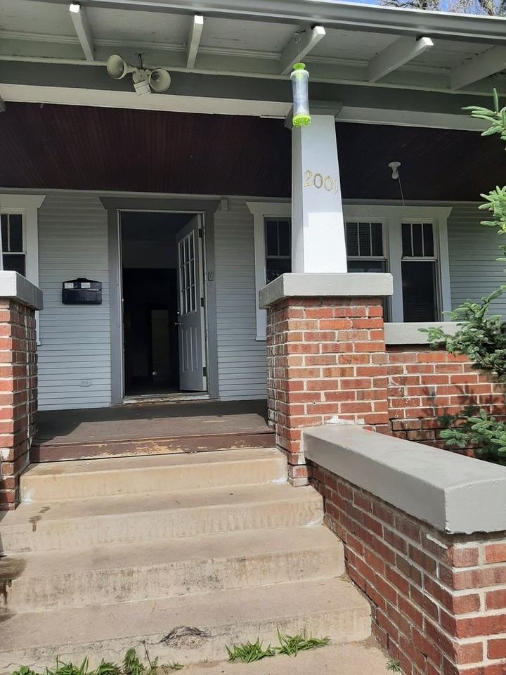 (2001 9th Ave) - Photo 2 of 24