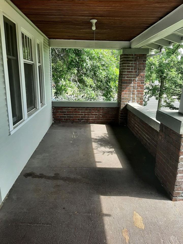 (2001 9th Ave) - Photo 3 of 24