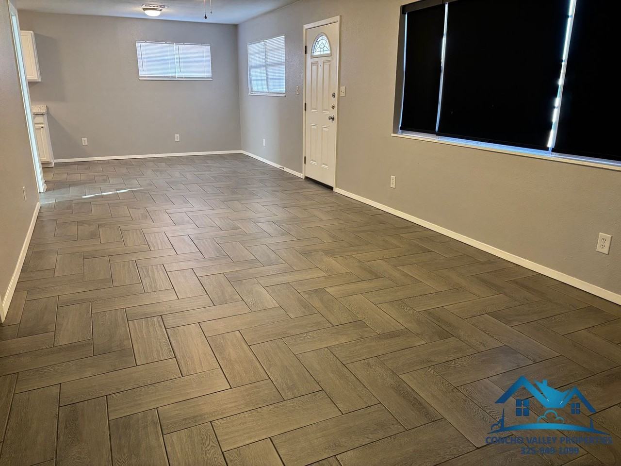 1733 Wilson St - Photo 3 of 17