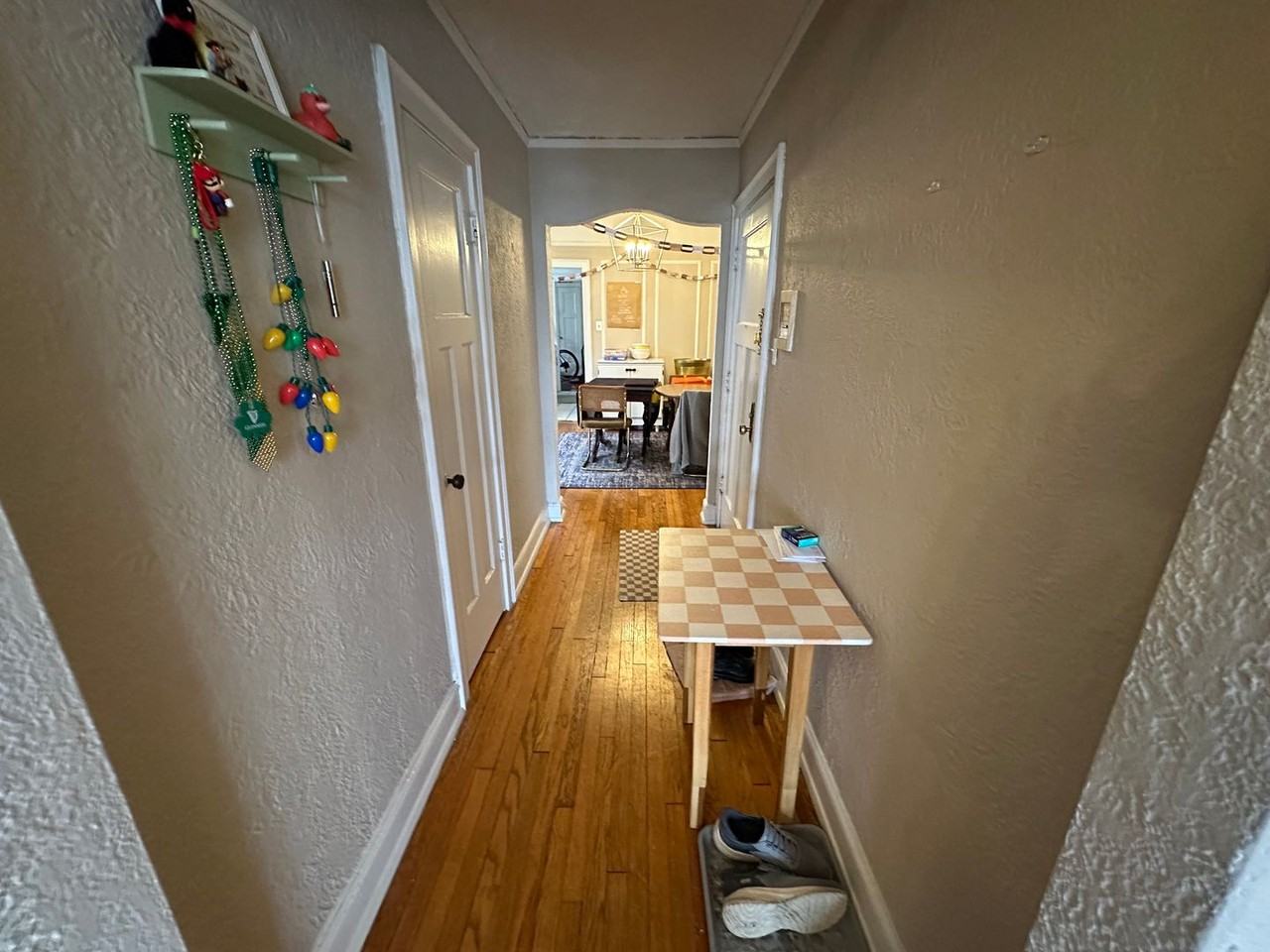 2562 Prospect - Photo 5 of 36