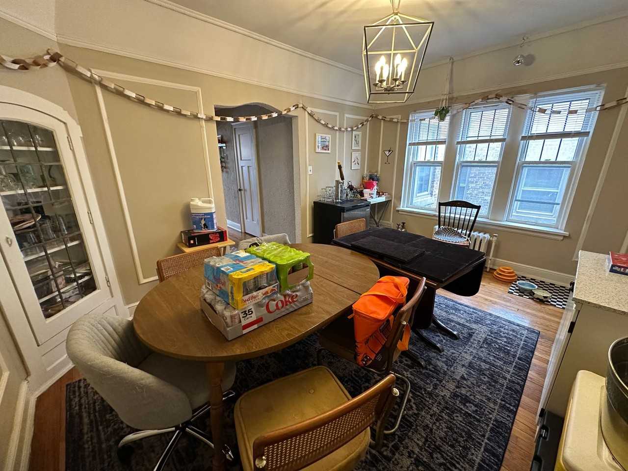 2562 Prospect - Photo 7 of 36