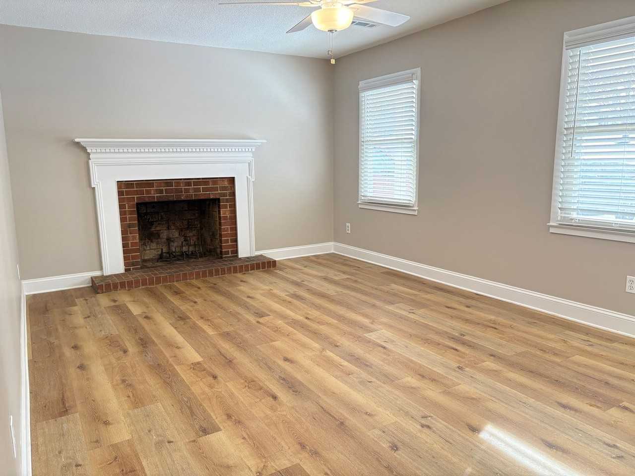 2744 Westchester Dr - Photo 4 of 17