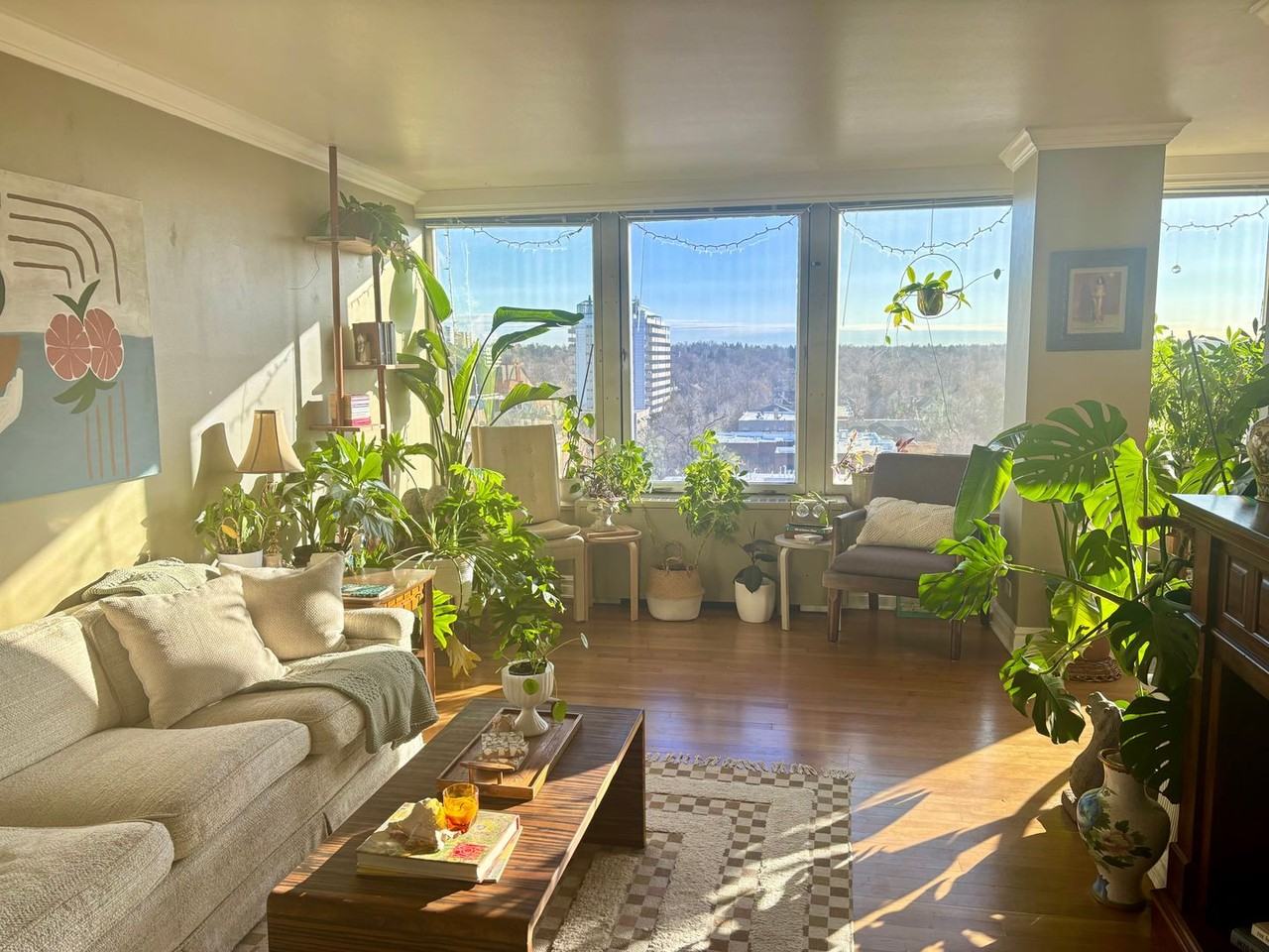 789 N Clarkson St #1001 - Photo 2 of 5