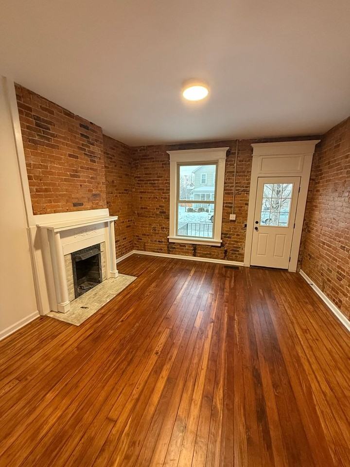 435 Hanford St - Photo 3 of 28