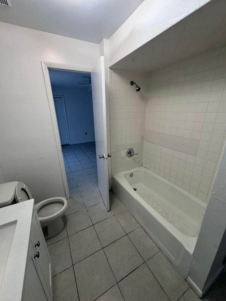 620 Pineville Ln - Photo 6 of 10