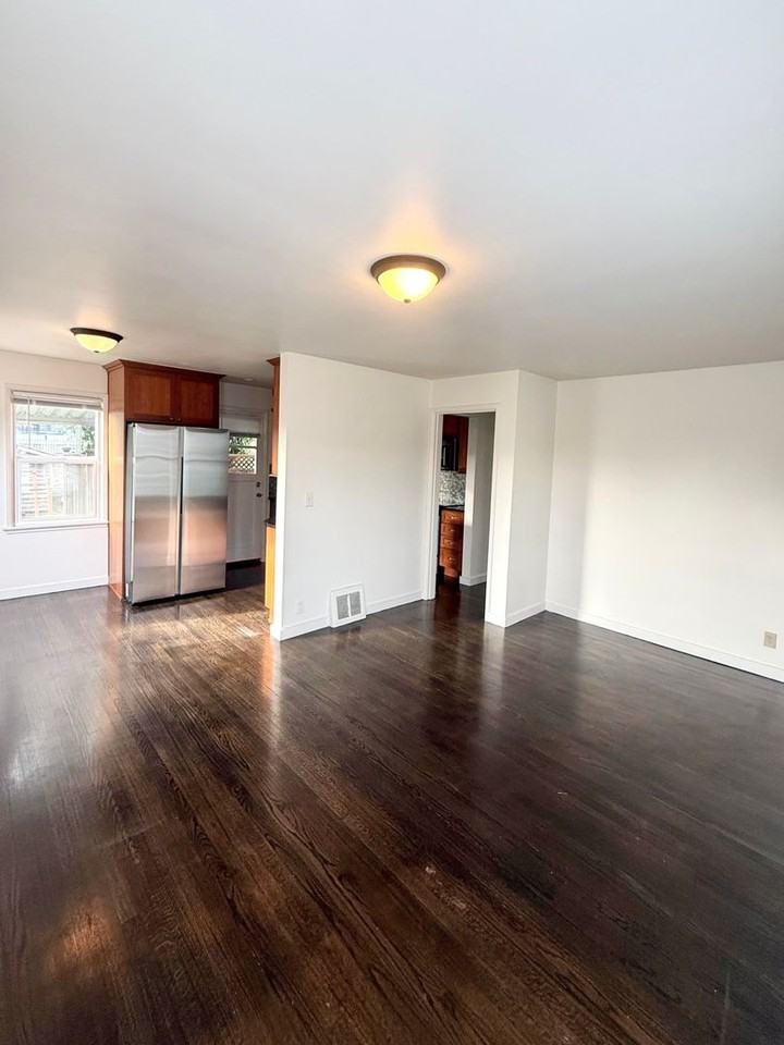 6531 Division Ave Nw - Photo 3 of 50