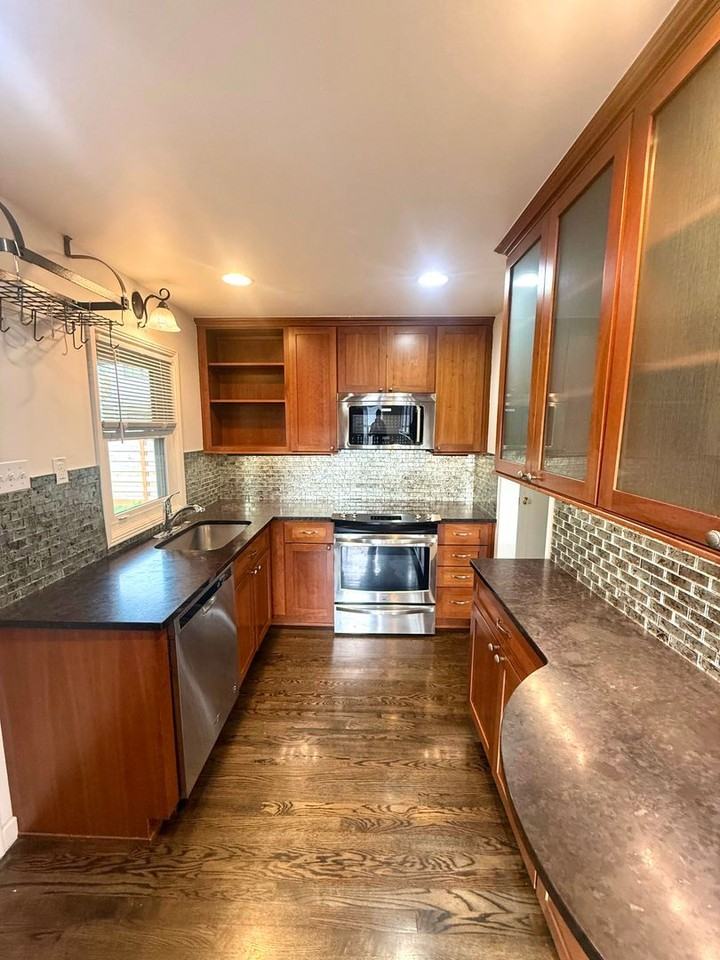 6531 Division Ave Nw - Photo 7 of 50