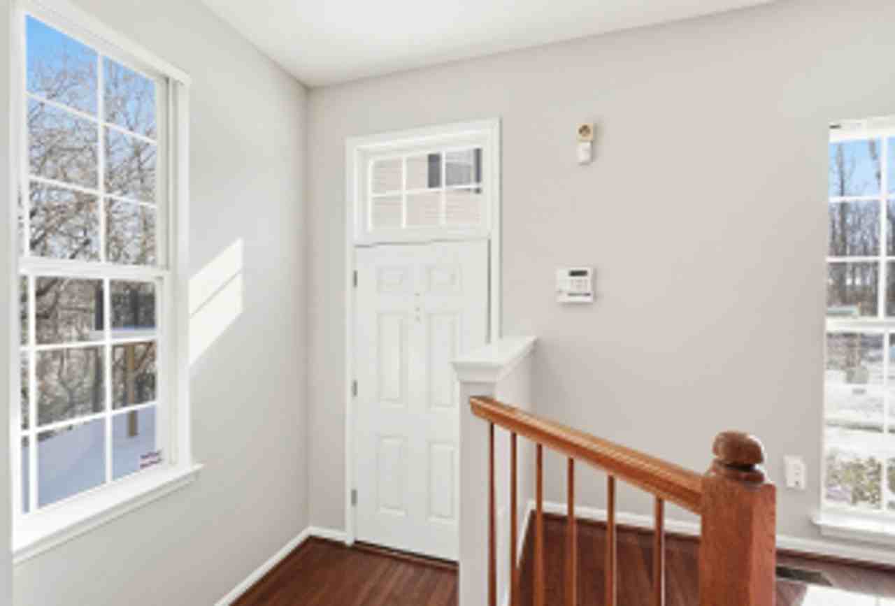 5113 Glenn Dale Woods Ct - Photo 4 of 30