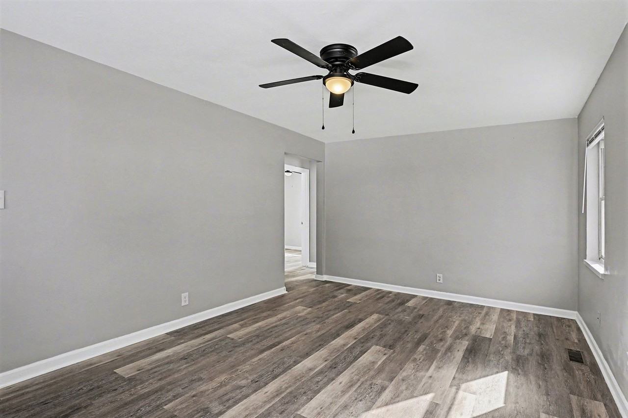 326 Ernst Ave - Photo 6 of 27