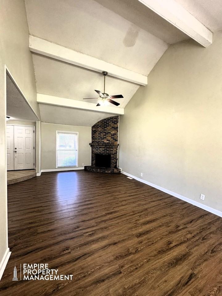 8807 Bailey Cove Rd Se - Photo 3 of 28