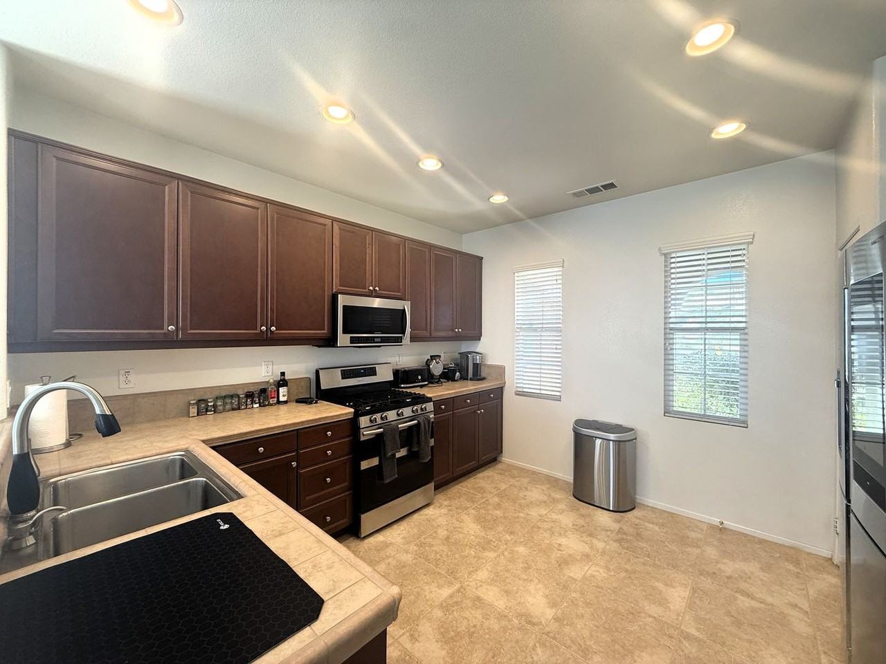 38432 Pallas Ct - Photo 5 of 19