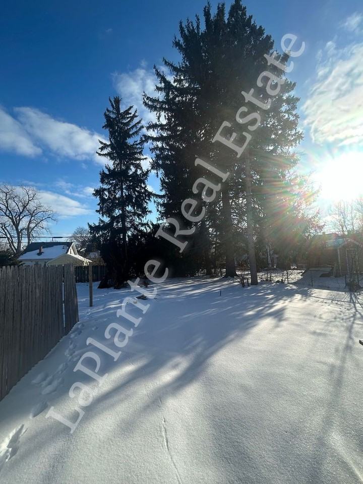 805 Kipling Dr - Photo 3 of 15