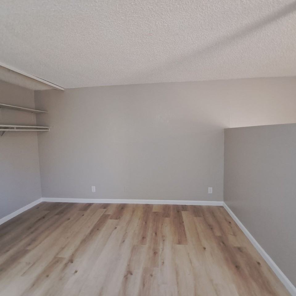 136 Judy Ln - Photo 6 of 9