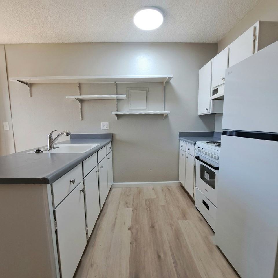 136 Judy Ln - Photo 7 of 9