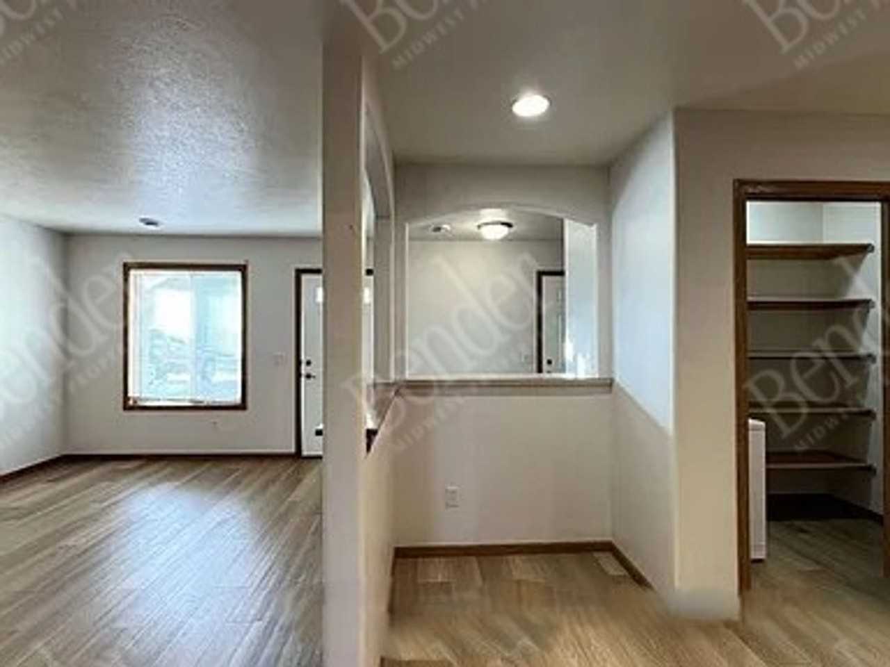 9th Ave Townhomes - Photo 6 of 19