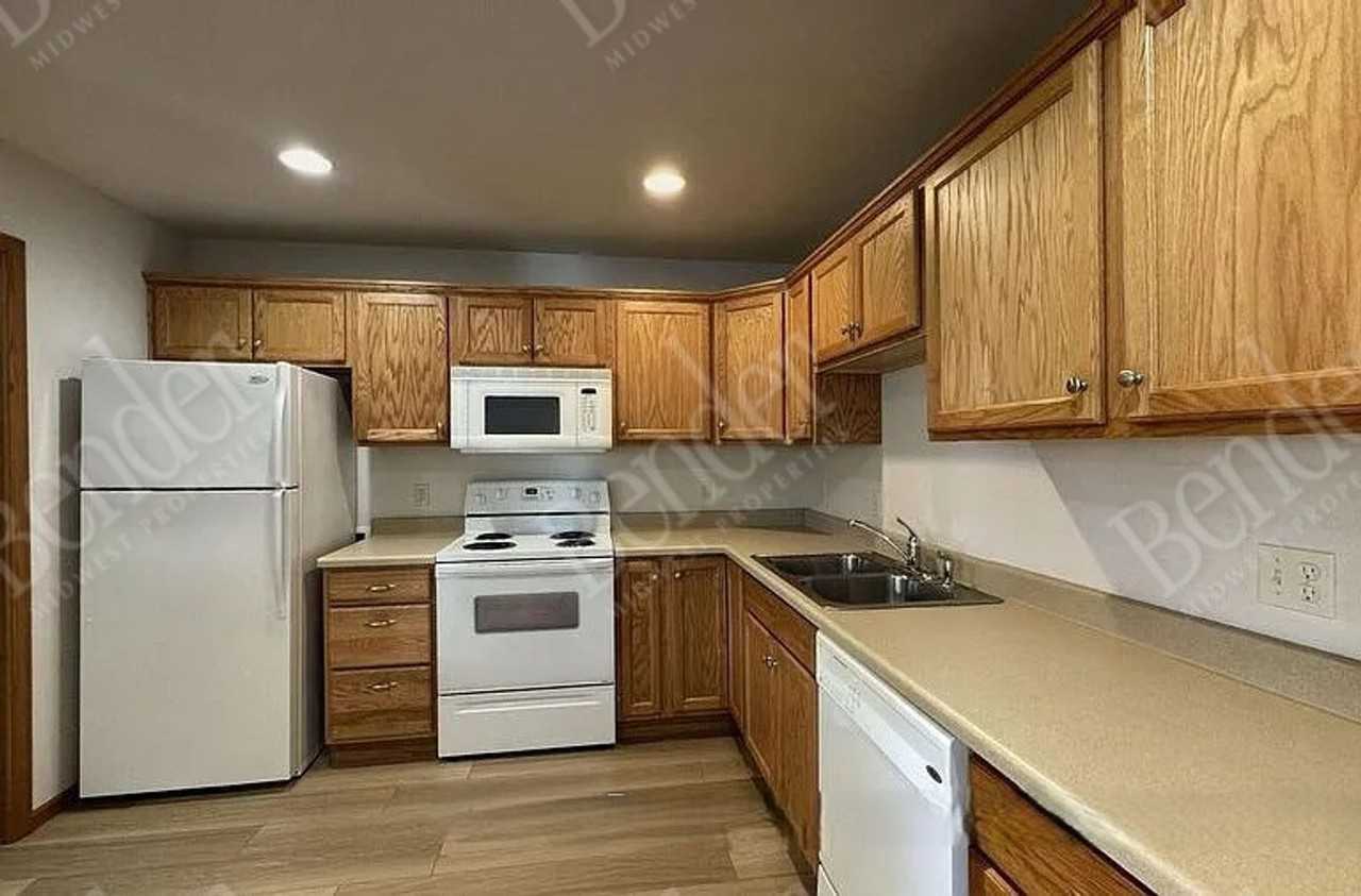 9th Ave Townhomes - Photo 7 of 19