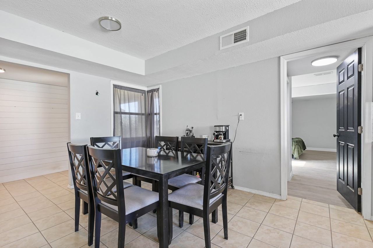 1706 College Ave - Photo 3 of 34