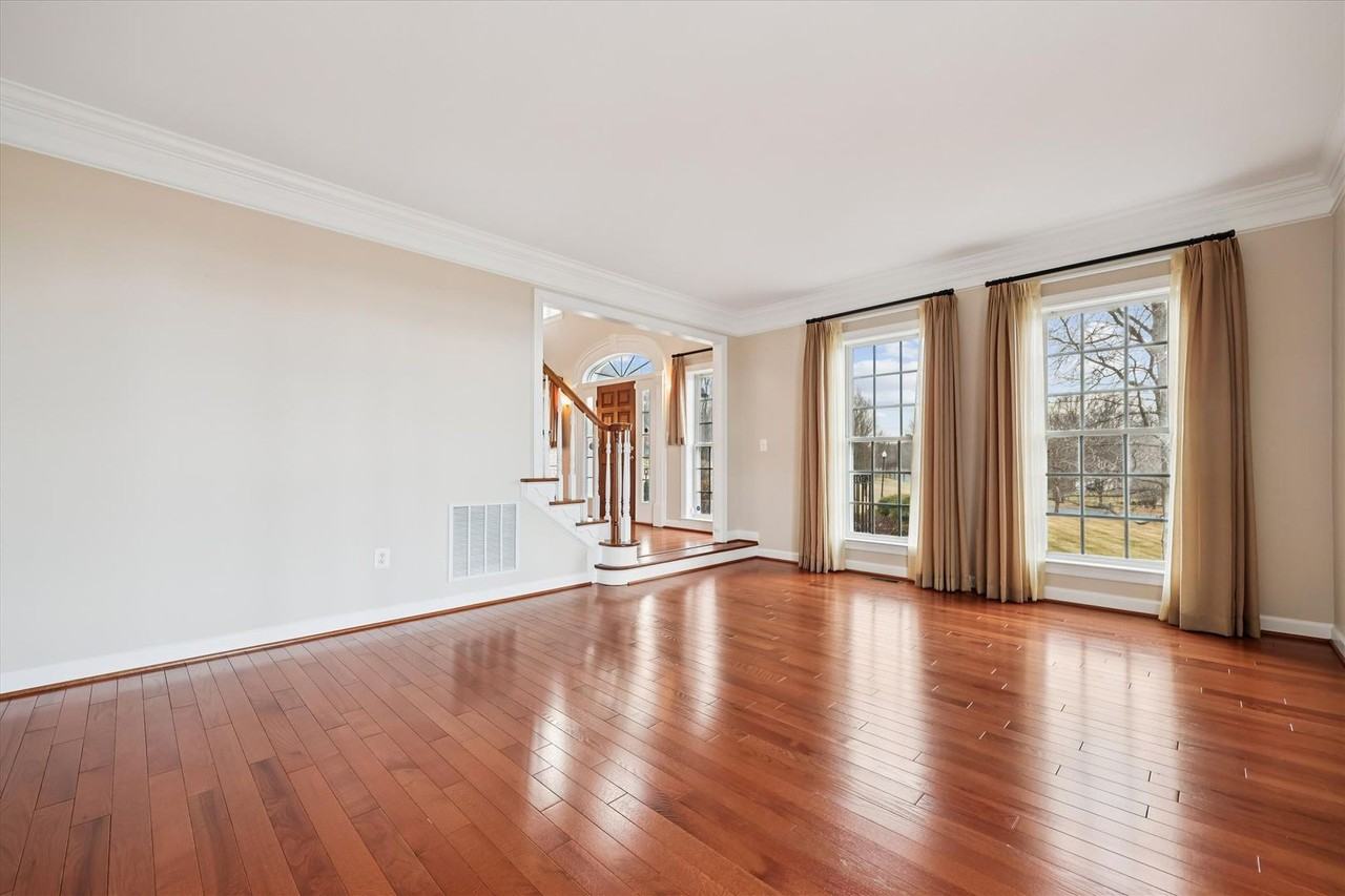 21816 Gaithers Meadow Ln - Photo 6 of 50