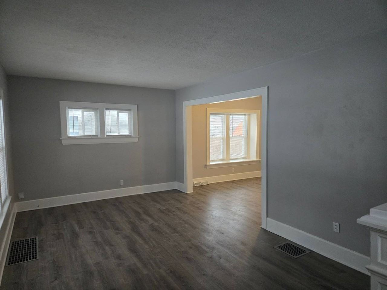 1646 Union St - Photo 4 of 34