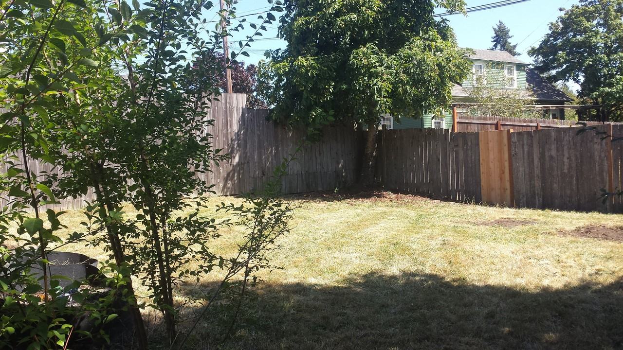 524 W 27th Pl - Photo 2 of 16