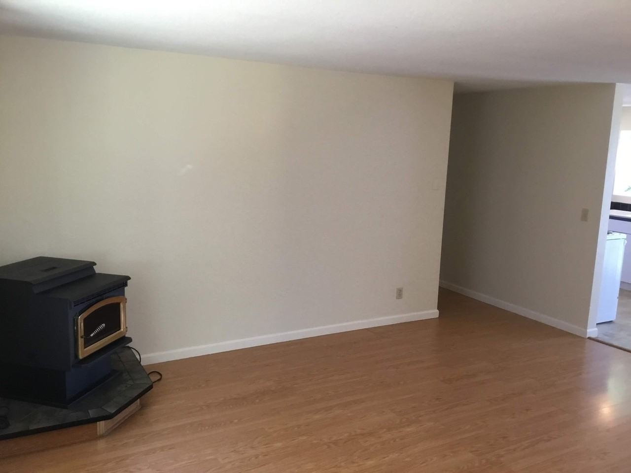 524 W 27th Pl - Photo 4 of 16