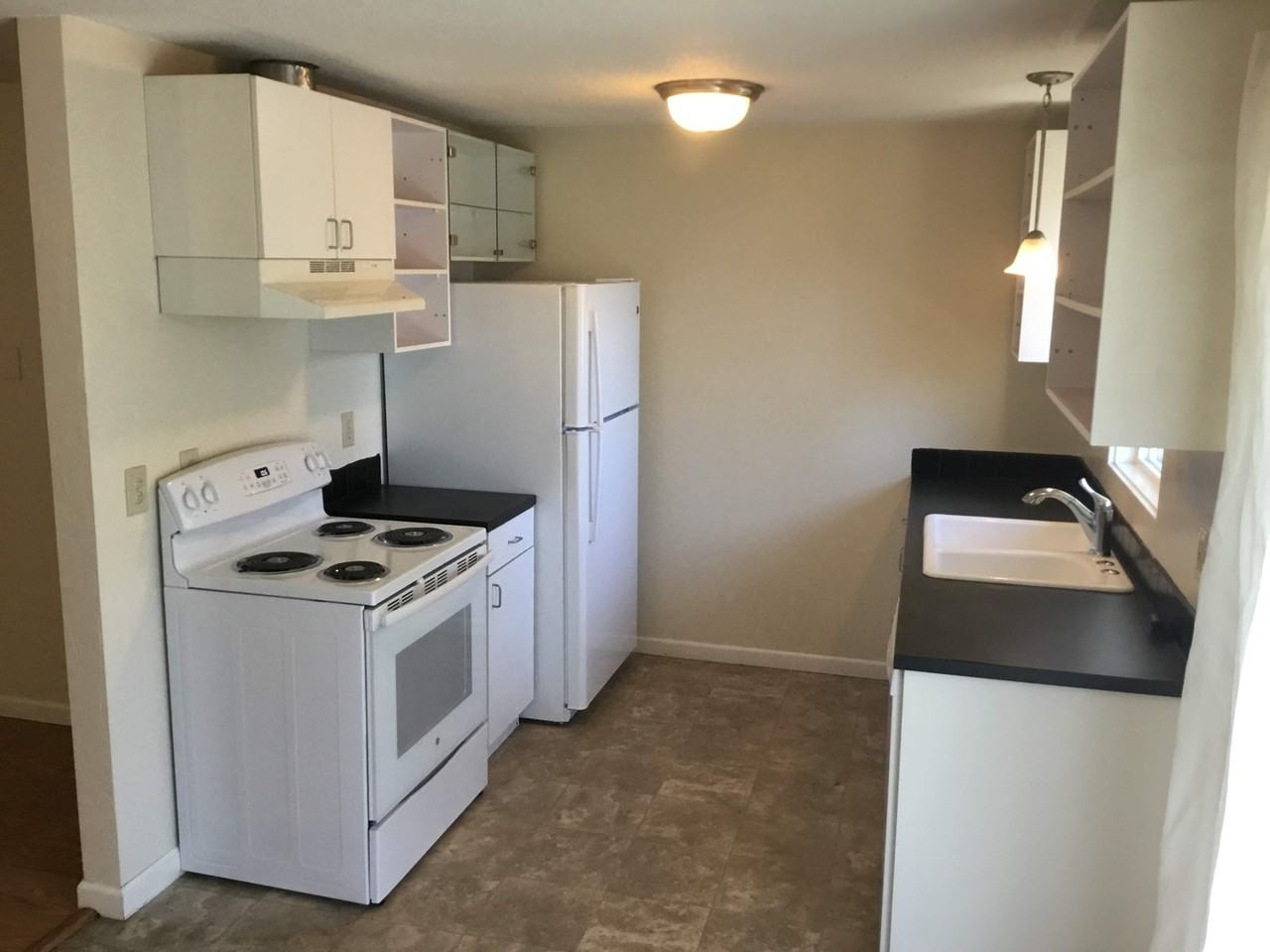 524 W 27th Pl - Photo 6 of 16