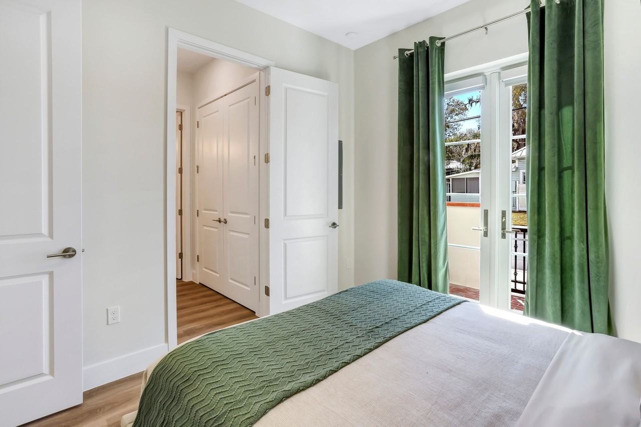 Experience Modern Luxury at Smith & Main: Premier Living in Downtown Winter Garden - Photo 7 of 21