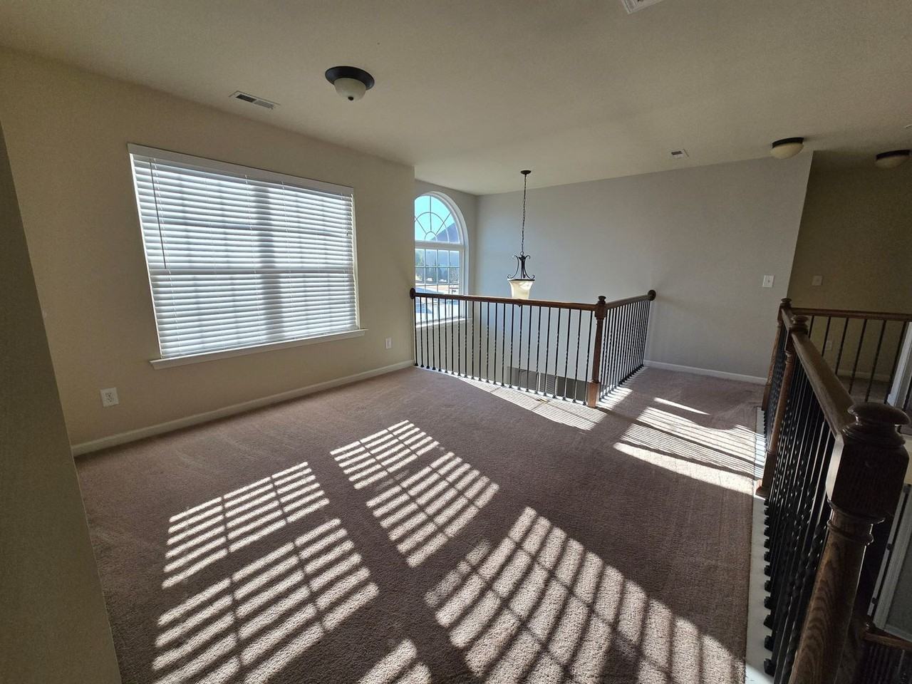 156 Salisbury Ln - Photo 6 of 16