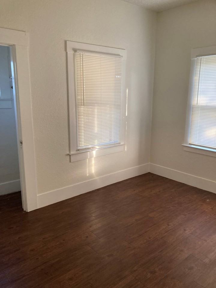 2337 E Olive Ave - Photo 4 of 7