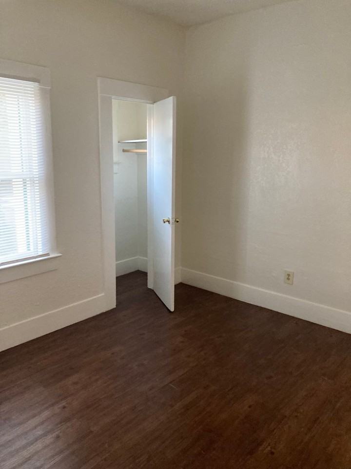 2337 E Olive Ave - Photo 5 of 7