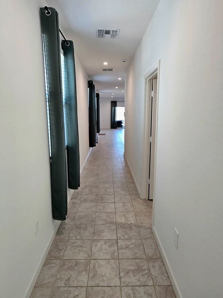 3226 W Stanton Ave - Photo 2 of 33