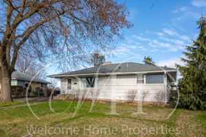 featured image of 1665 University Dr