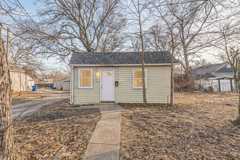 417 S Madison St - Photo 1 of 1