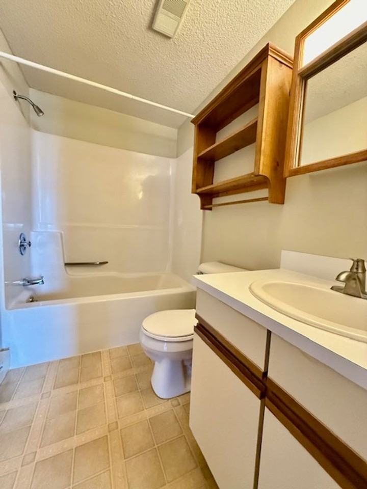 2153-2165 2153-2165 Ferguson Rd - 2165 4 - Photo 7 of 7