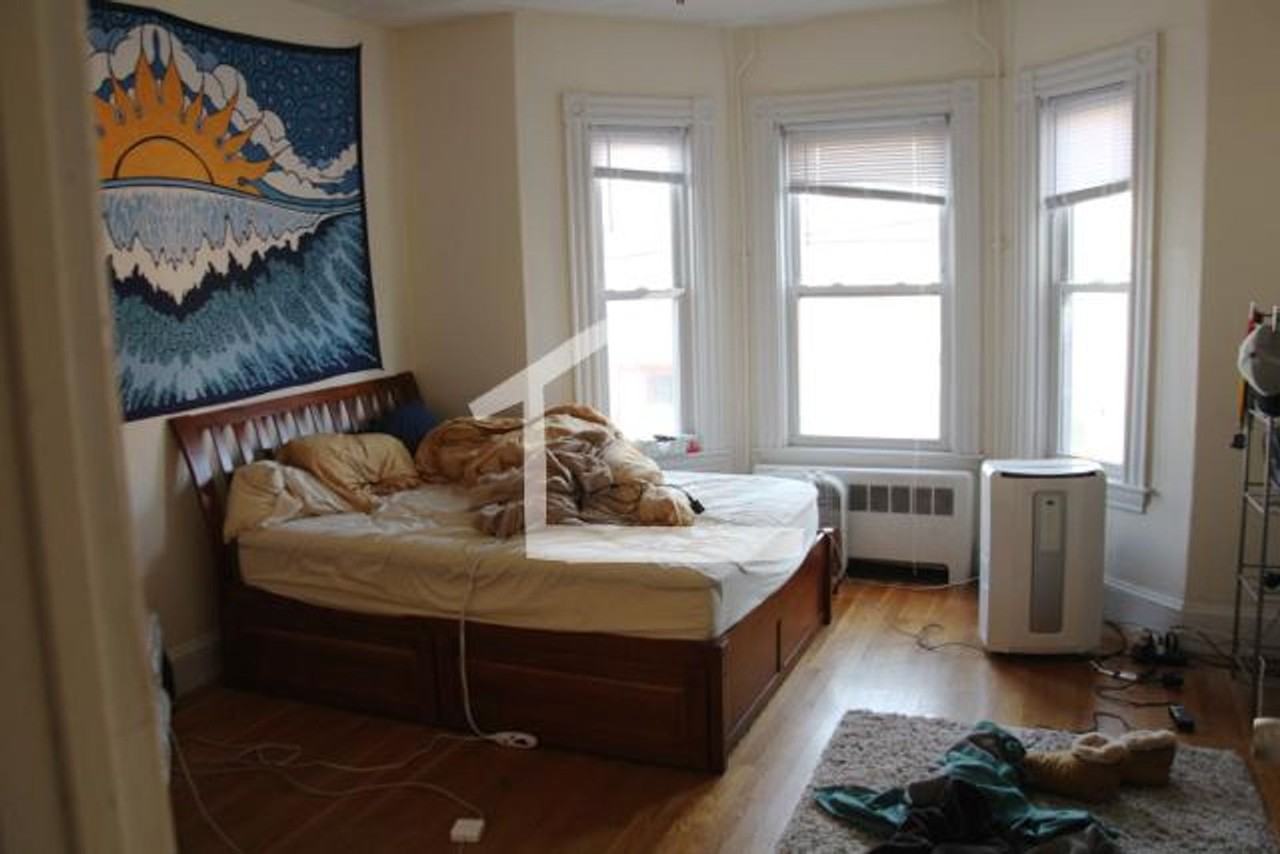 91 Calumet St - Photo 7 of 19