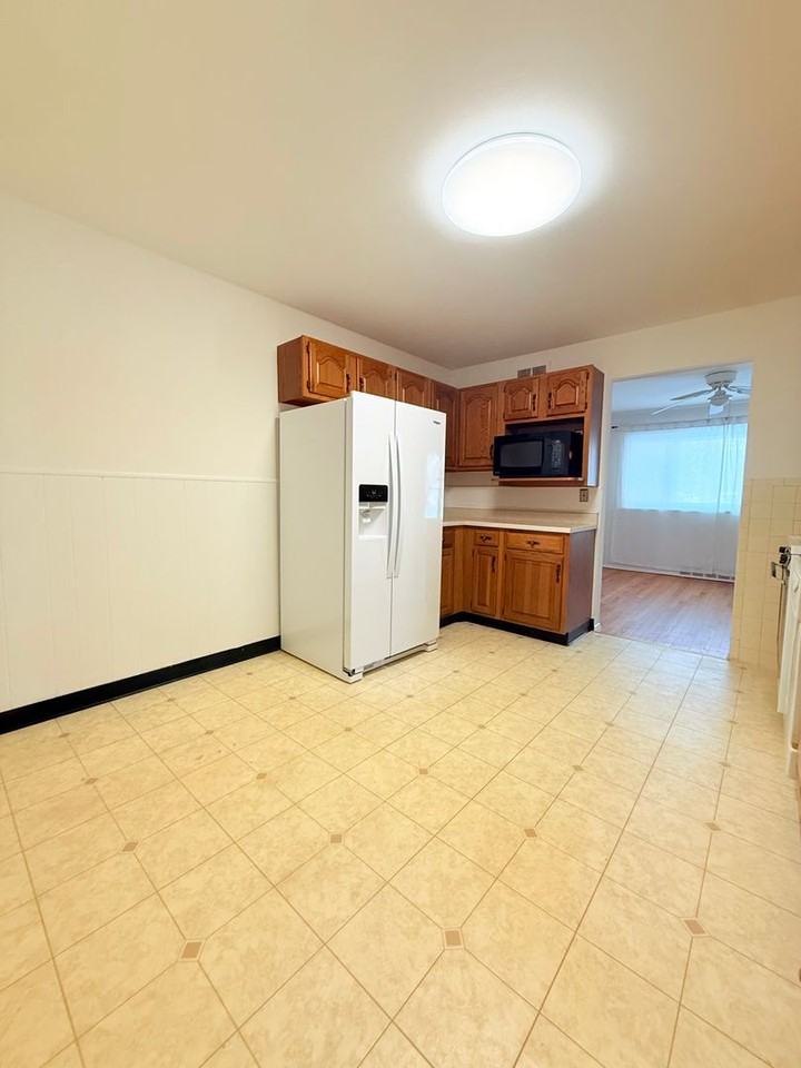 470 Hundley Dr - Photo 7 of 24