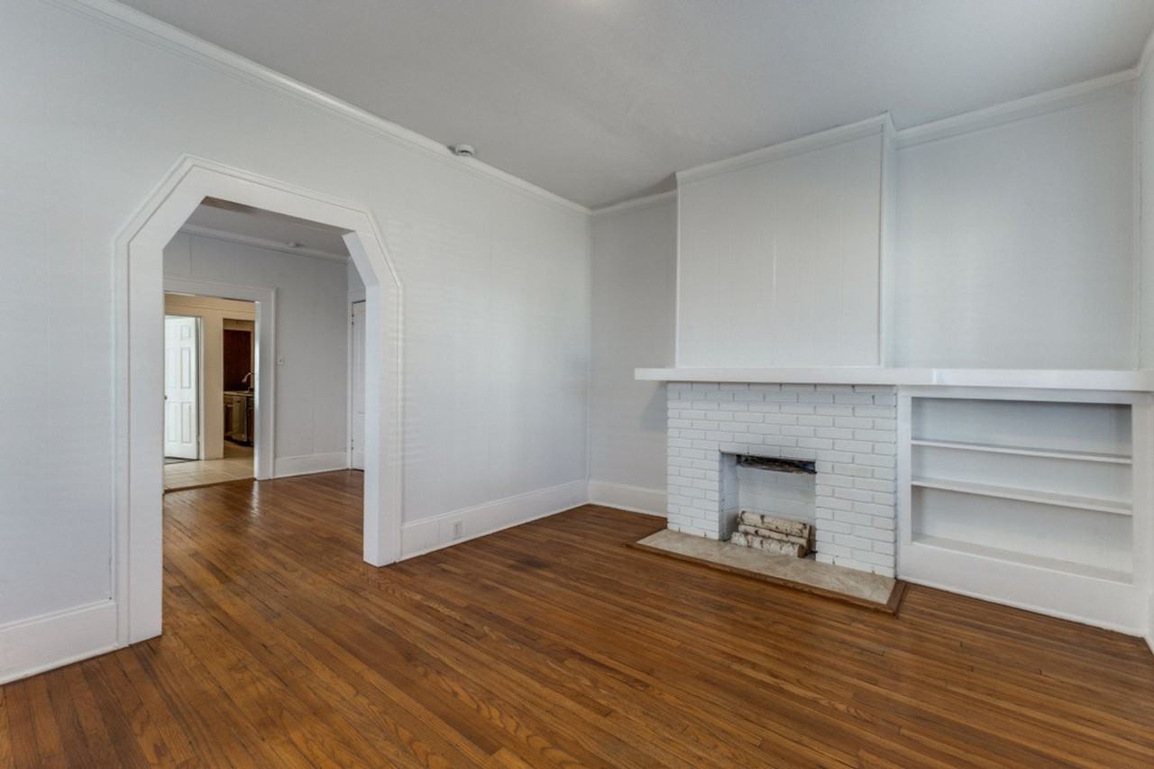 6012 Richmond Ave - Photo 2 of 20