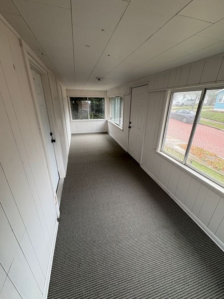 1449 Laffer Ave - Photo 3 of 13