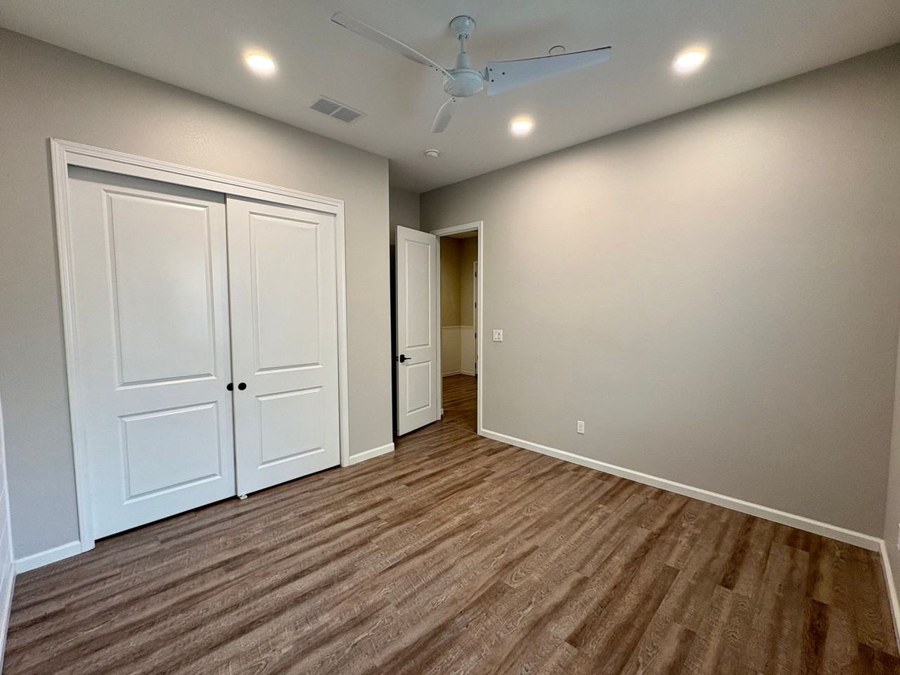 202 Wynn St - Photo 4 of 18