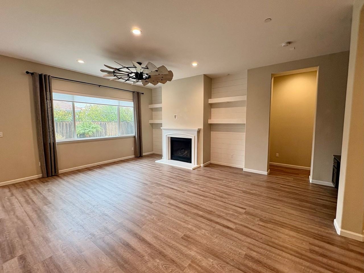 202 Wynn St - Photo 6 of 18