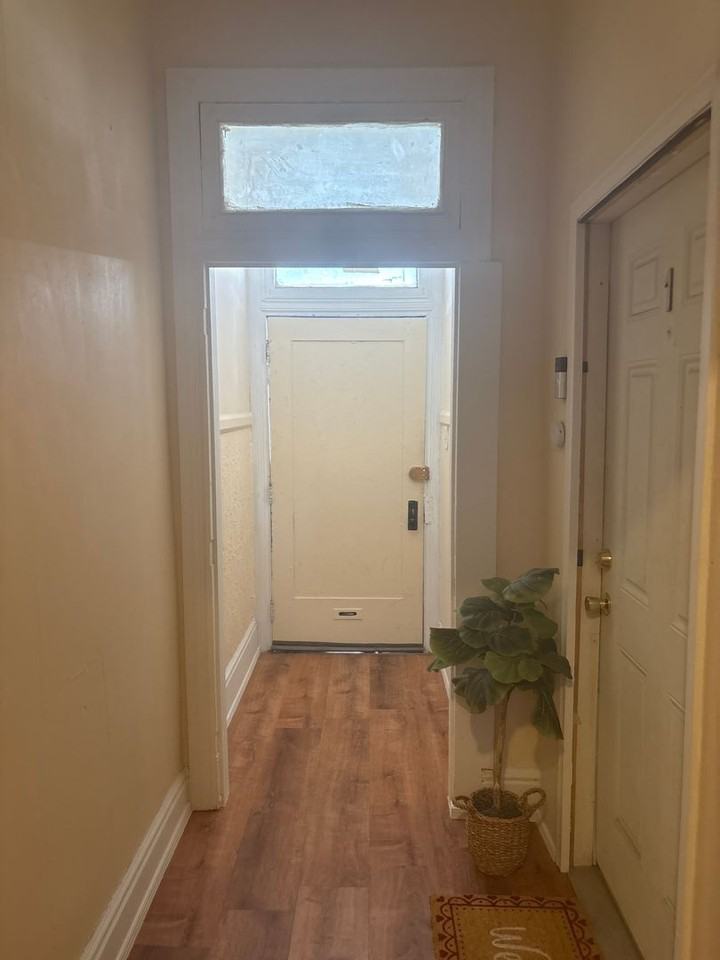 666 W Princess St #2 - Photo 3 of 18