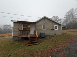 featured image of 449 Wax Rd Se