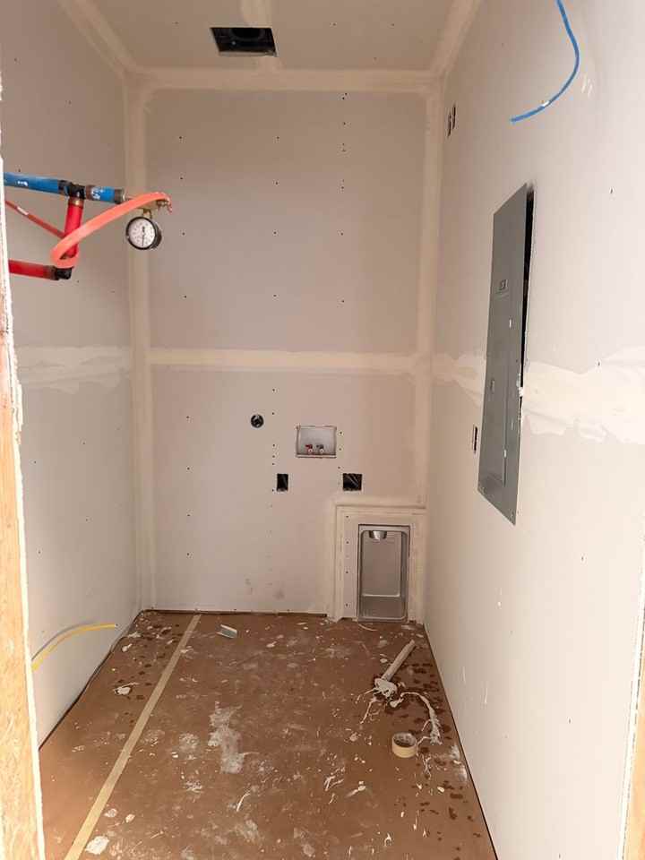 2207 E Coeur D Alene Ave - Photo 5 of 11