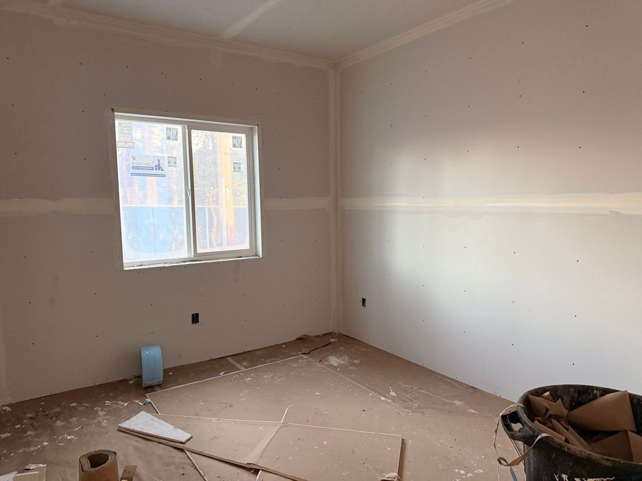 2207 E Coeur D Alene Ave - Photo 6 of 11