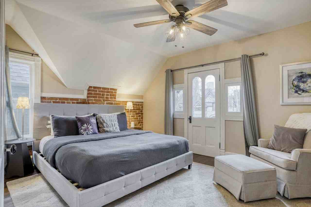 2032 N Ogden St - Photo 3 of 28