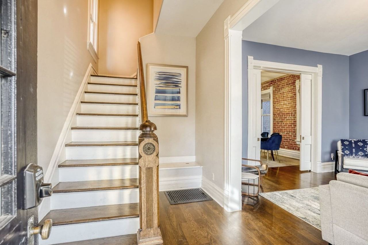 2032 N Ogden St - Photo 6 of 28