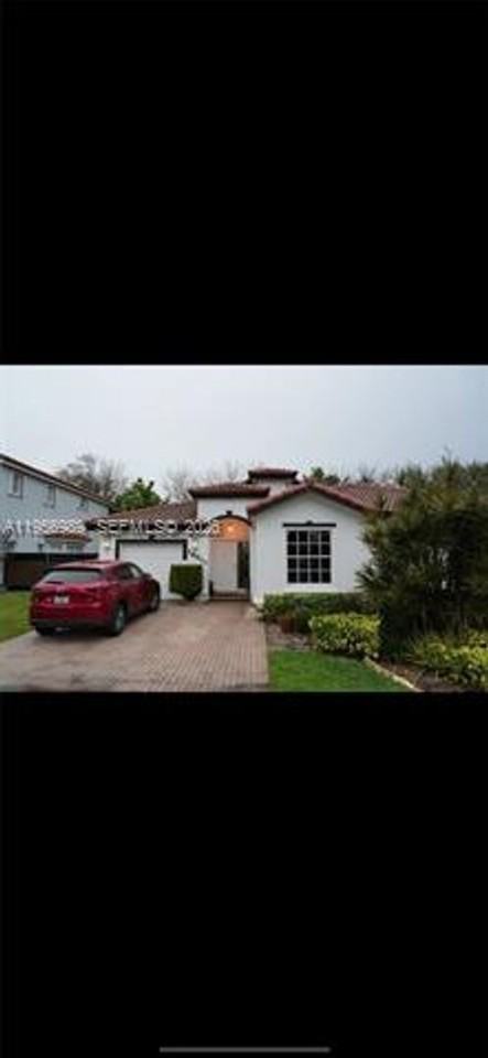 16817 Sw 90th St #0 - Photo 2 of 37