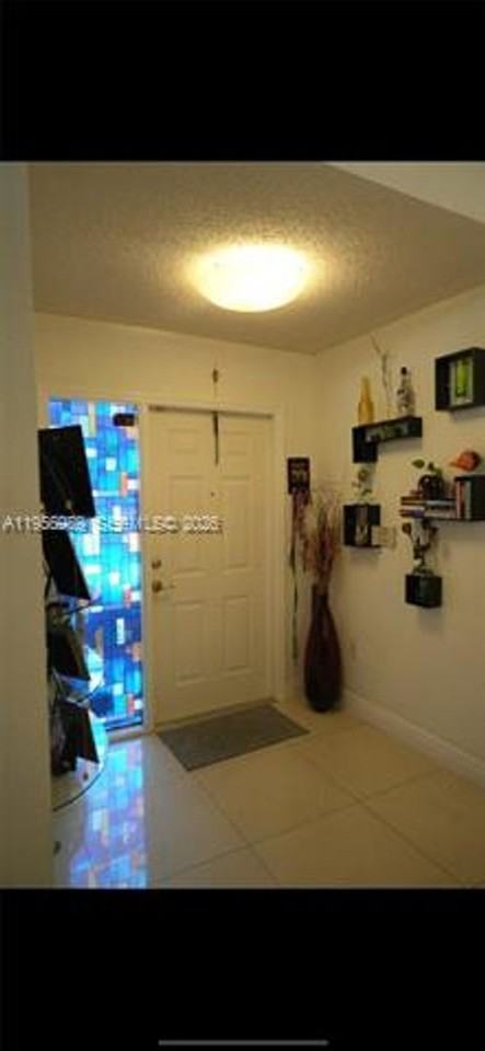 16817 Sw 90th St #0 - Photo 3 of 37