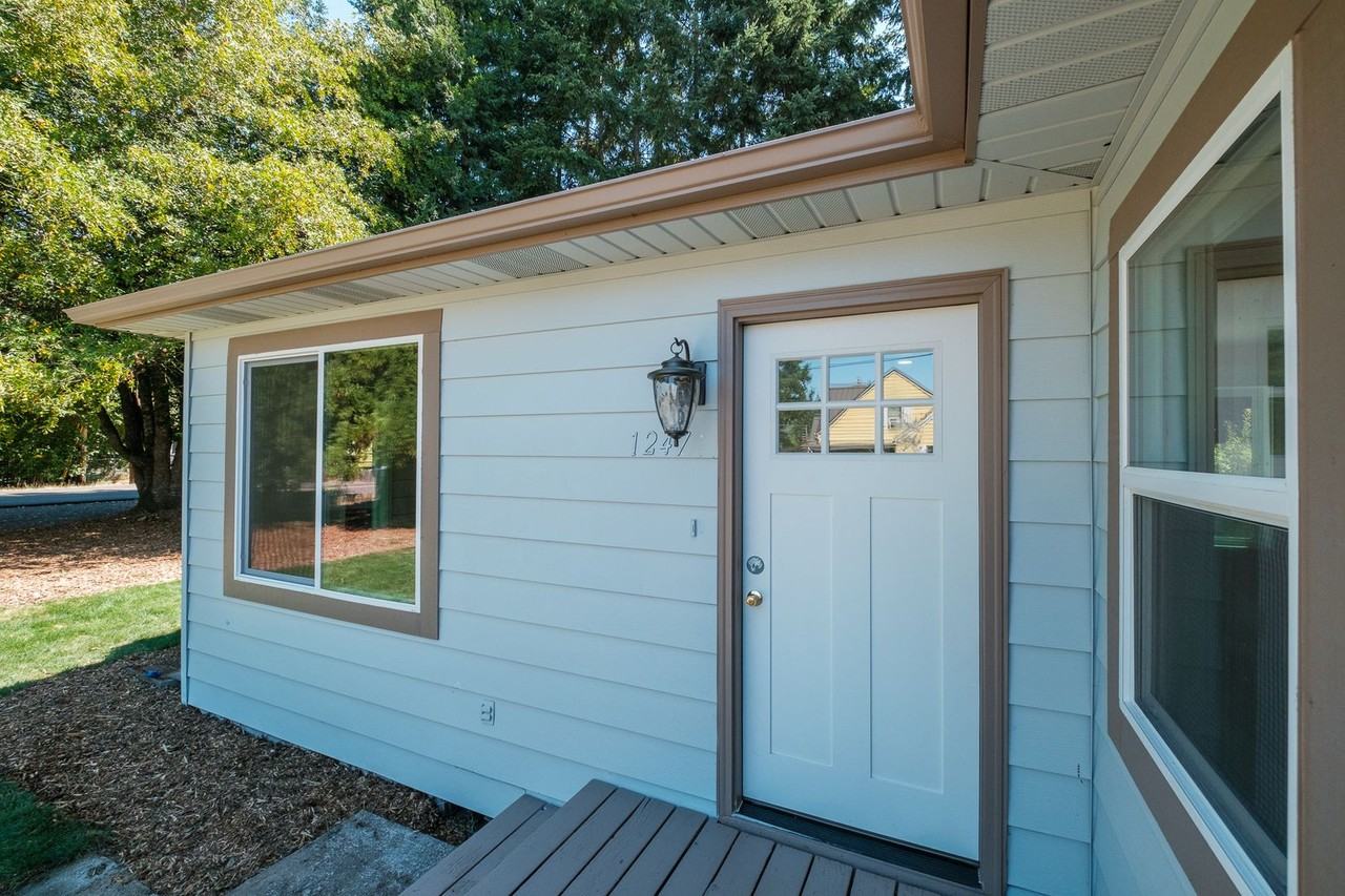 1247 Clark Mill Rd - Photo 3 of 24