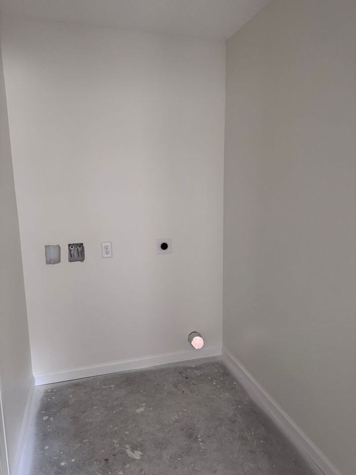 165 Arabian Ln - Photo 3 of 17